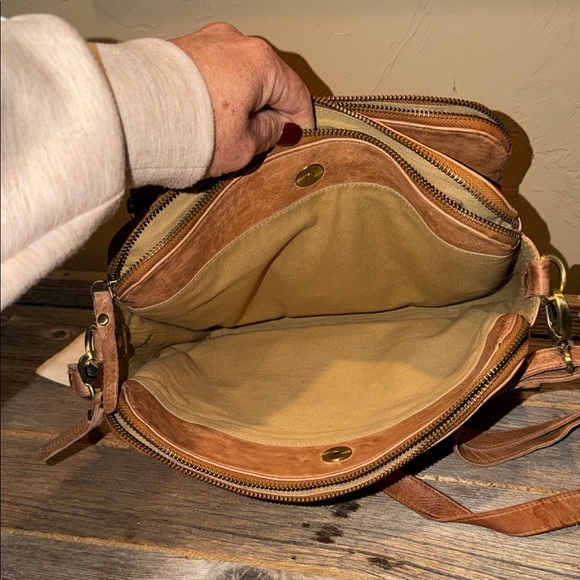 Genuine Leather Crossbody Bag - Tan - Picture 6 of 7